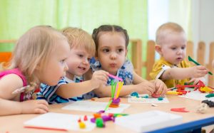 children doing arts and crafts